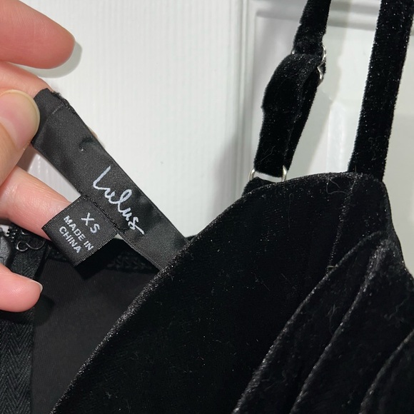 🖤 LULUS Alluring Affection Black Velvet Lace Cowl Neck Midi Dress; Size XS - Picture 8 of 14